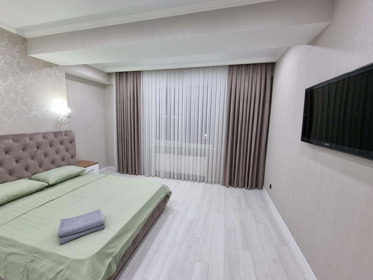 Grand Excelent New Ultra Central Apartments Chisináu Exterior foto